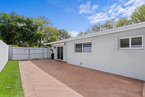 747 Avon Road, West Palm Beach FL - photo 24 of 32