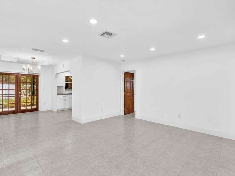 3 bedroom Single Family Residence at 1700 SW 30th Street, Lauderwood Amd 36-14 B, Fort Lauderdale — photo 3