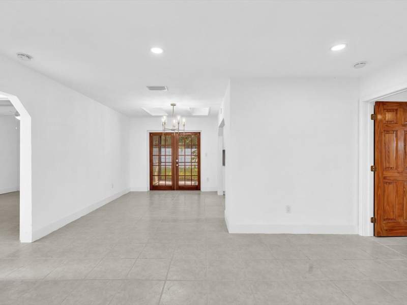 3 bedroom Single Family Residence at 1700 SW 30th Street, Lauderwood Amd 36-14 B, Fort Lauderdale — photo 4