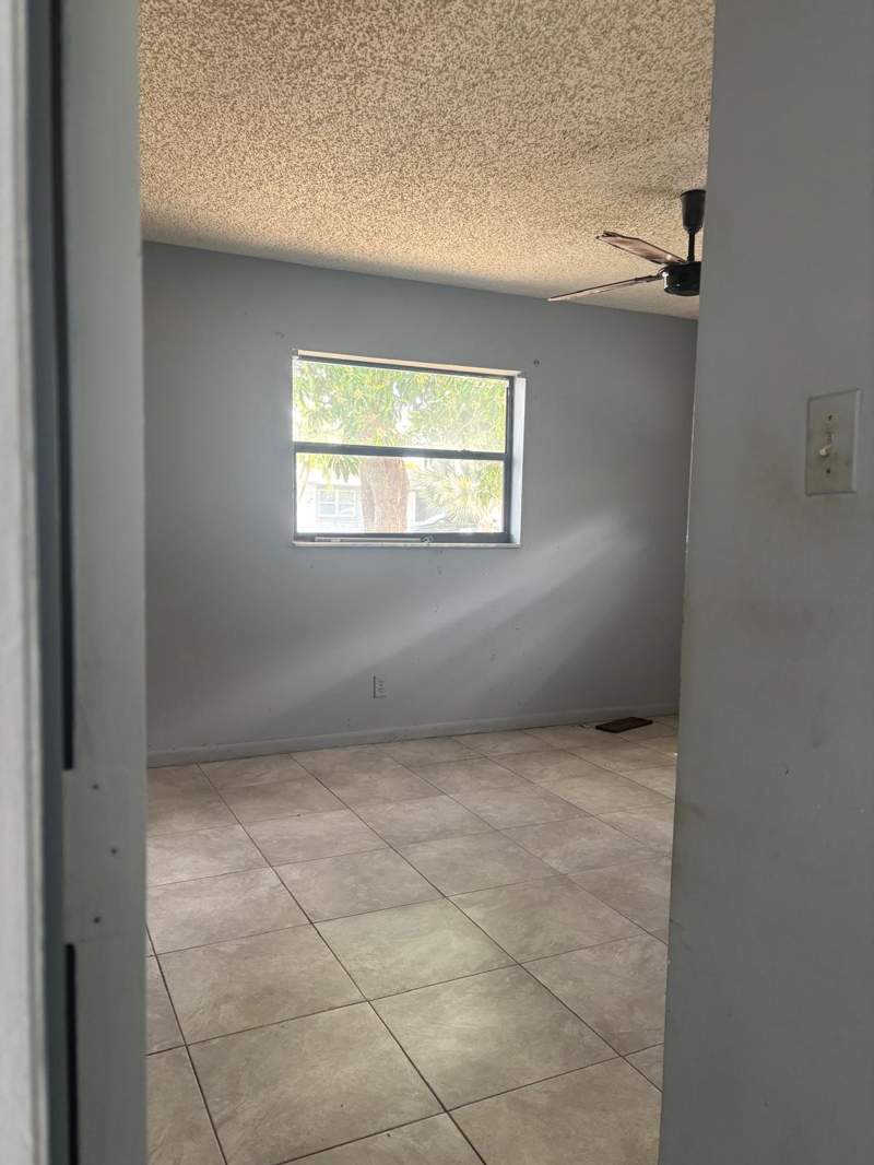 3 bedroom Single Family Residence at 209 NW 79th Terrace, Oriole-Margate Sec 4, Margate — photo 5