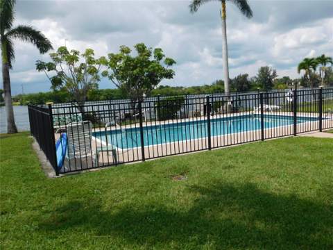 960 Crystal Lake Drive #201, Deerfield Beach FL - photo 6 of 30