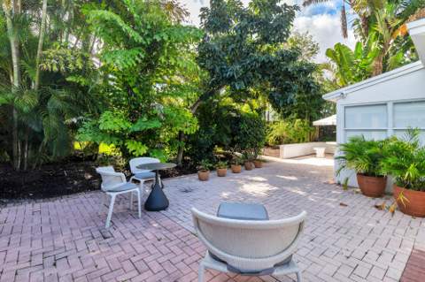 439 28th Street, West Palm Beach FL - photo 7 of 32