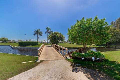 300 SW Golfview Terrace #142, Boynton Beach FL - photo 22 of 71