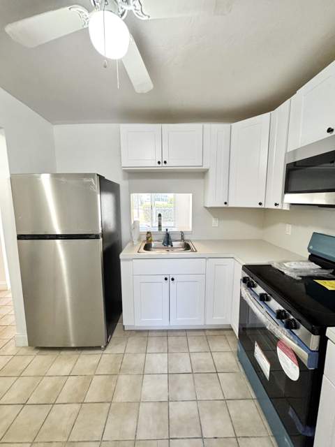 202 SE 10th Street #105, Dania Beach FL - photo 8 of 22