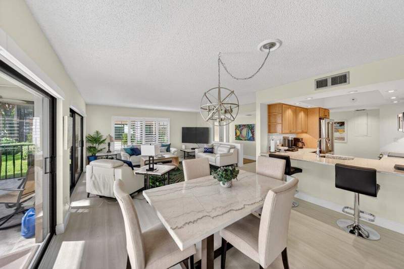 2 bedroom Condominium at 218 NE Edgewater Drive #218, Riverwood Condo, Hutchinson Island — photo 2