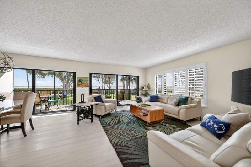2 bedroom Condominium at 218 NE Edgewater Drive #218, Riverwood Condo, Hutchinson Island — photo 3