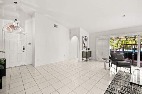 363 SW 161st Avenue, Pembroke Pines FL - photo 6 of 34