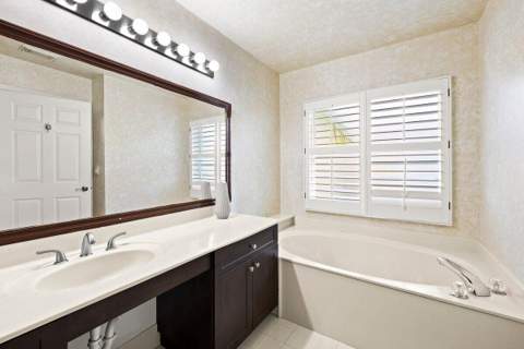 363 SW 161st Avenue, Pembroke Pines FL - photo 19 of 34