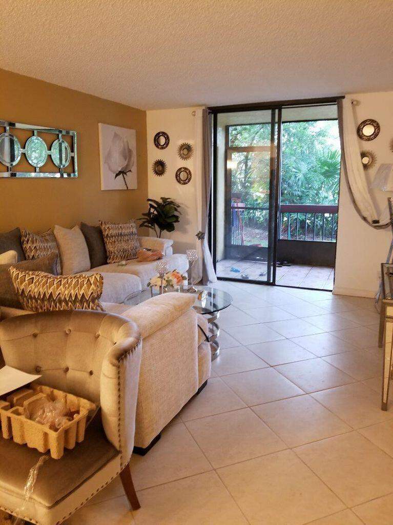 2 bedroom Condominium at 733 SE 1st Way #105, Vista Gardens I Condo, Deerfield Beach — photo 2