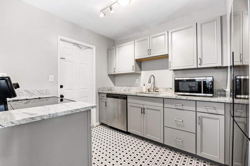 3 bedroom Single Family Residence at 501 NW 30th Court, Boulevard Estates Amen, Wilton Manors — photo 4