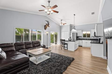 4620 SE Winter Haven Court, Stuart FL - photo 11 of 34