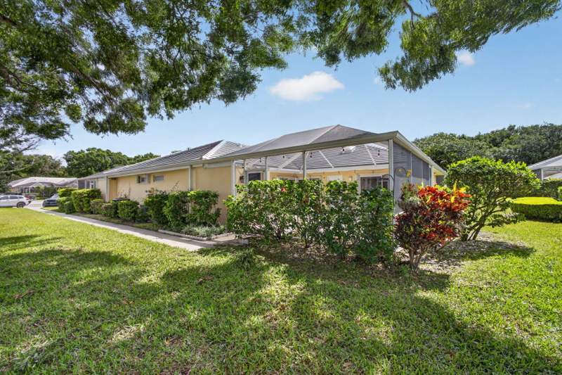 2 bedroom Townhouse at 1504 Springdale Court, Lake Catherine, Palm Beach Gardens — photo 4