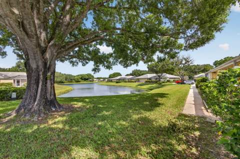 1504 Springdale Court, Palm Beach Gardens FL - photo 6 of 61