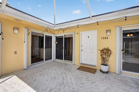 1504 Springdale Court, Palm Beach Gardens FL - photo 12 of 61