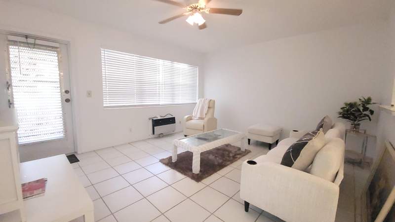 1 bedroom Condominium at 319 Chatham P, Chatham Condos, West Palm Beach — photo 2