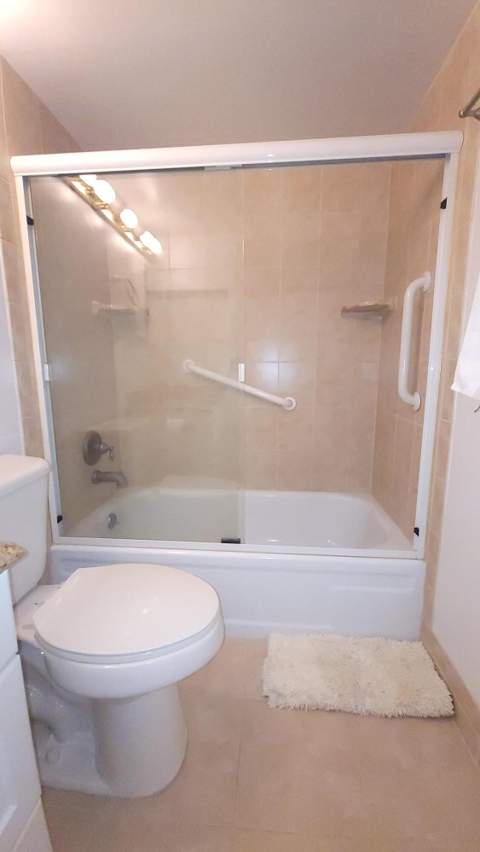 319 Chatham P, West Palm Beach FL - photo 10 of 41