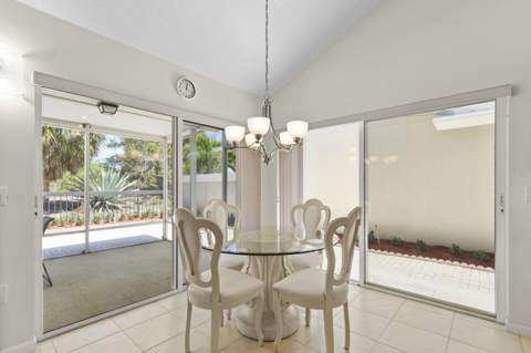 327 Ridge Road, Jupiter FL - photo 6 of 55