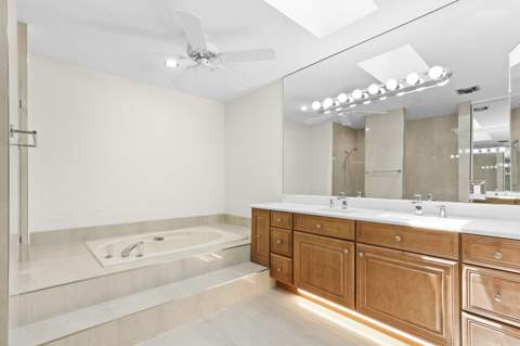 327 Ridge Road, Jupiter FL - photo 18 of 55