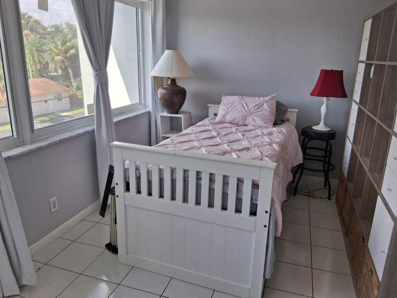 1 bedroom Condominium at 329 SE 3rd Street #302s, Second Gulfstream Garden, Hallandale Beach — photo 5
