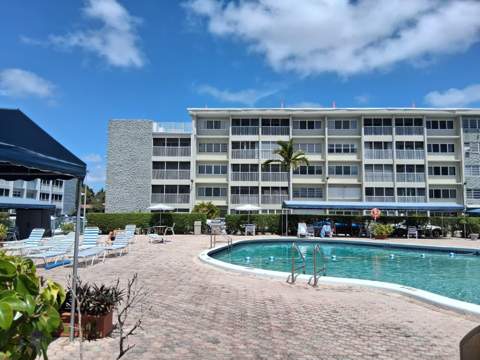 329 SE 3rd Street #302s, Hallandale Beach FL - photo 6 of 23
