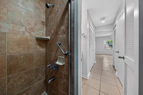 6521 Bay Club Drive #6521-2, Fort Lauderdale FL - photo 17 of 35