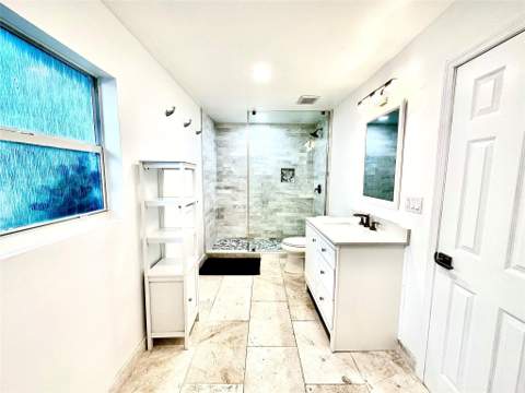 1742 NE 7th Street, Fort Lauderdale FL - photo 10 of 33