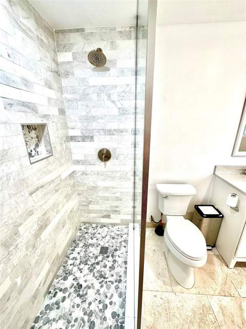 1742 NE 7th Street, Fort Lauderdale FL - photo 11 of 33