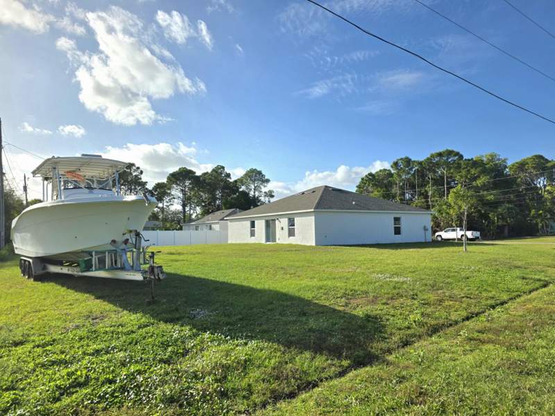 3 bedroom Single Family Residence at 2772 SE Garfield Avenue, Port St Lucie Section 40, Port St. Lucie — photo 5