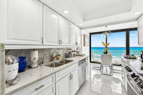 3360 S Ocean Boulevard, Palm Beach FL - photo 7 of 33