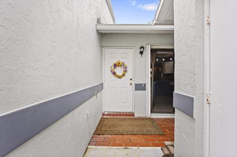2640 Gately Drive #1601, West Palm Beach FL - photo 6 of 54