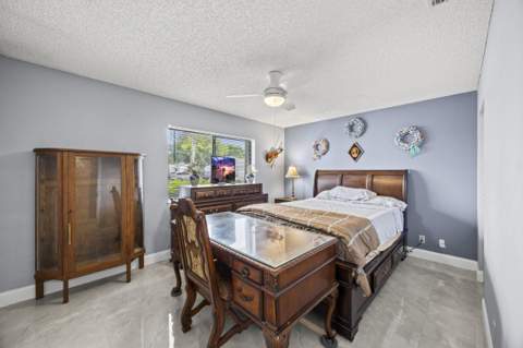 2640 Gately Drive #1601, West Palm Beach FL - photo 13 of 54