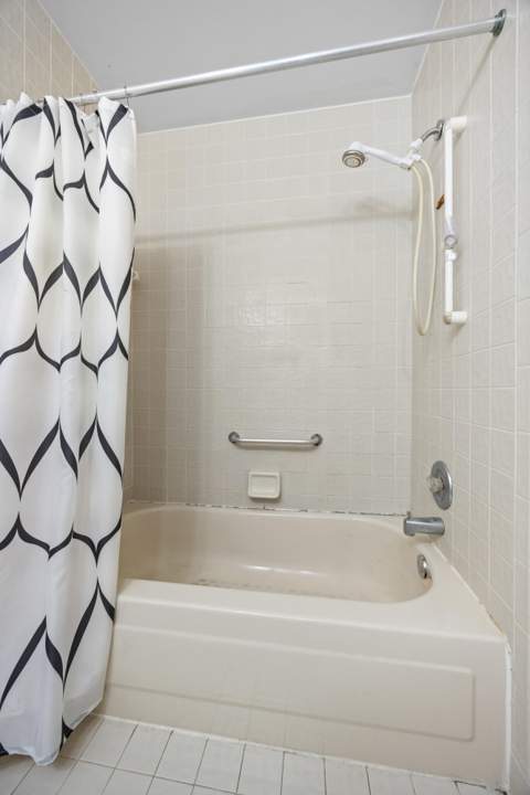 2640 Gately Drive #1601, West Palm Beach FL - photo 17 of 54
