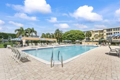 2515 NE 2nd Court #405, Boynton Beach FL - photo 18 of 27