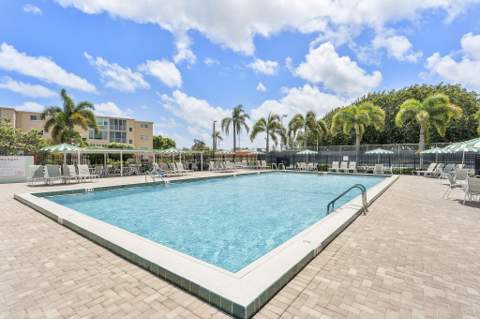 2515 NE 2nd Court #405, Boynton Beach FL - photo 19 of 27