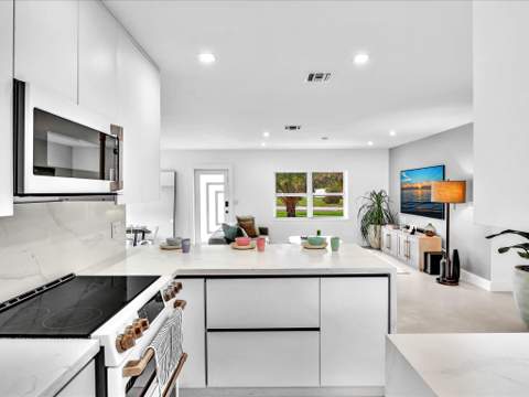 209 NE 27th Drive, Wilton Manors FL - photo 18 of 33