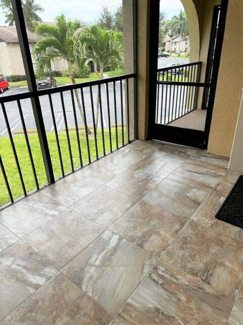 441 Pine Glen Lane #D-2, Greenacres FL - photo 6 of 37