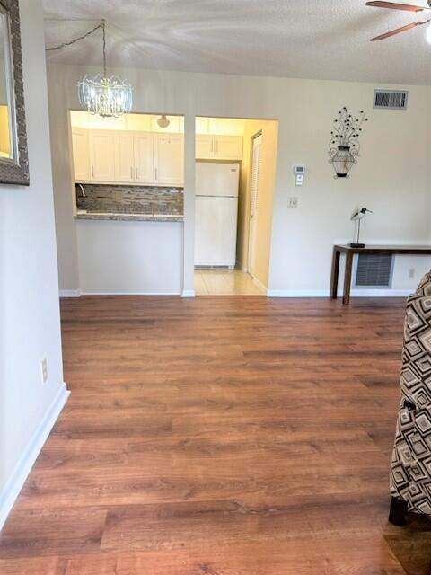 441 Pine Glen Lane #D-2, Greenacres FL - photo 8 of 37