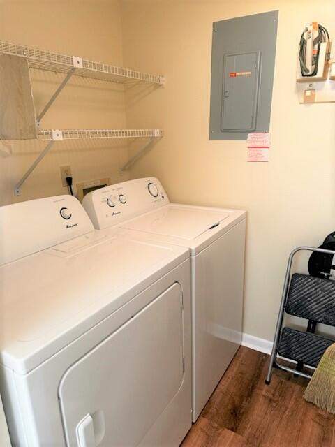 441 Pine Glen Lane #D-2, Greenacres FL - photo 12 of 37