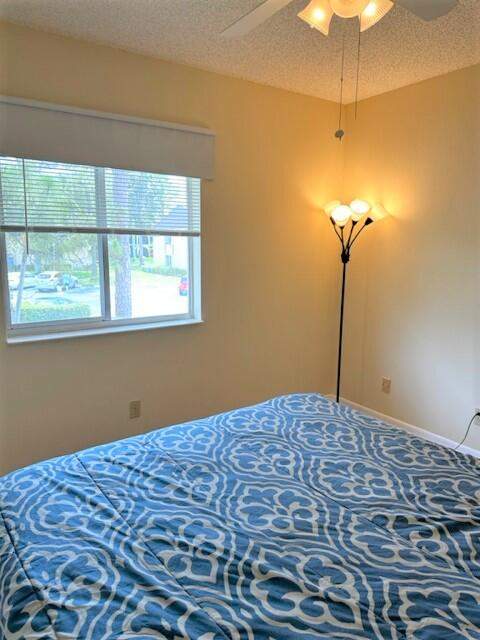 441 Pine Glen Lane #D-2, Greenacres FL - photo 17 of 37