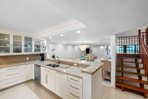 2155 S Ocean Boulevard #7, Delray Beach FL - photo 18 of 54
