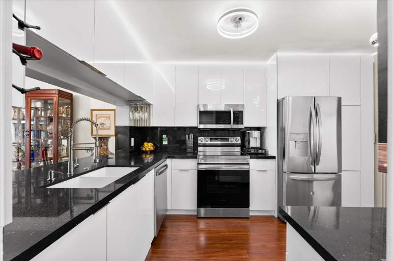 2 bedroom Condominium at 10360 NW 30th Court #403, Sunrise Lakes Phase IV, Sunrise — photo 3