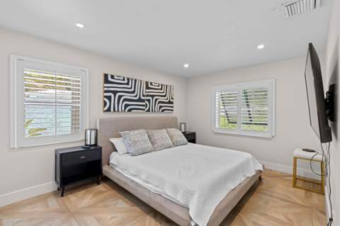 338 Princeton Drive, Lake Worth Beach FL - photo 13 of 34