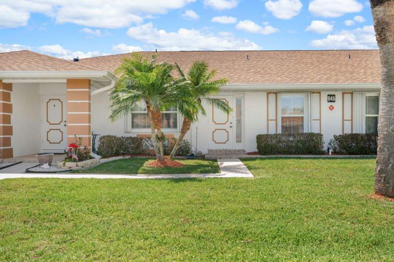 2 bedroom Condominium at 945 Savannas Point Drive #B, High Point Of Fort Pierce Condominium Section 3, Fort Pierce — photo 2