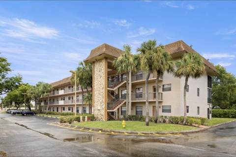 6095 N Sabal Palm Boulevard #210, Tamarac FL - photo 22 of 23