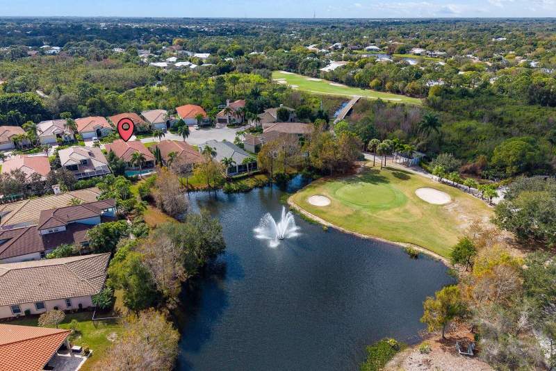 3 bedroom Single Family Residence at 844 SW Pebble Lane, Palm Cove Golf & Yacht Club, Palm City — photo 3