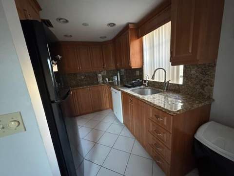 107 Flanders, Delray Beach FL - photo 8 of 30