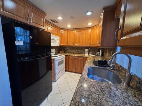 107 Flanders, Delray Beach FL - photo 6 of 30