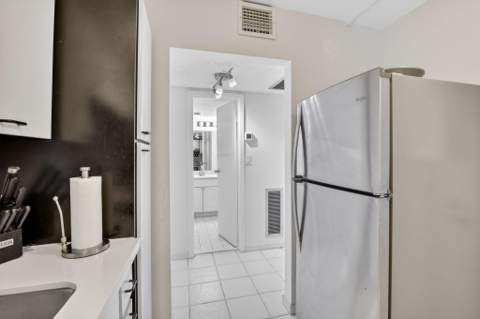 1160 N Federal Highway #517, Fort Lauderdale FL - photo 9 of 69