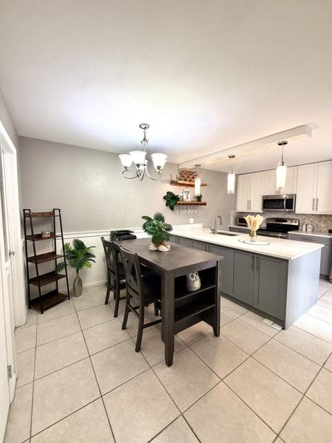 812 8th Way, West Palm Beach FL - photo 8 of 22