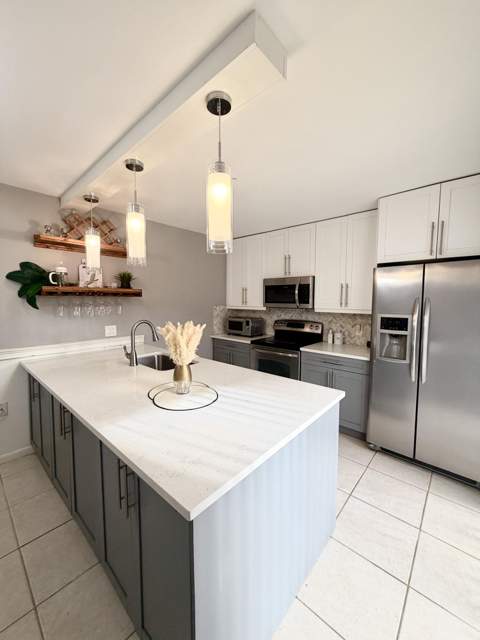 812 8th Way, West Palm Beach FL - photo 10 of 22